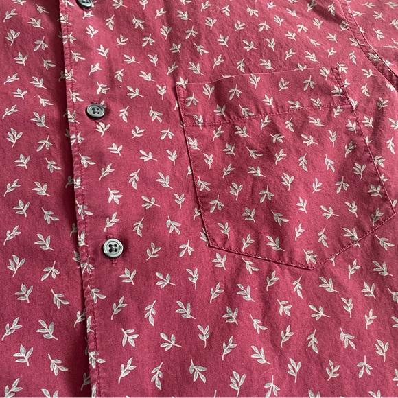 Uniqlo Short Sleeve Printed Casual Button Down Shirt - Picture 7 of 8